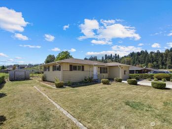 253 5th Avenue SW, Pacific, WA 98047