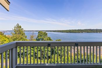 1700 W Sunn Fjord Lane #L-305, Bremerton, WA 98312