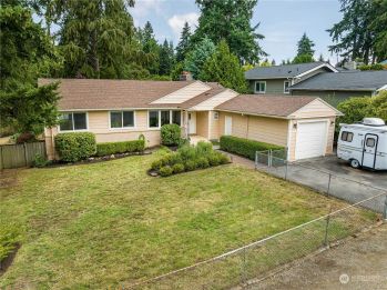1804 N 198th Street , Shoreline, WA 98133