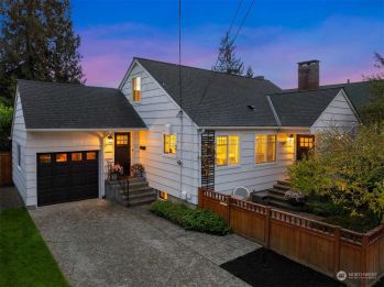 109 Maple Avenue , Snohomish, WA 98290