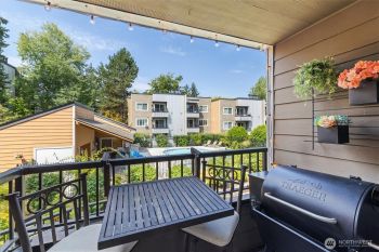 740 Kirkland Circle #E203, Kirkland, WA 98033