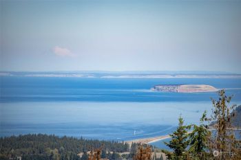 431 Carriage Drive , Sequim, WA 98382