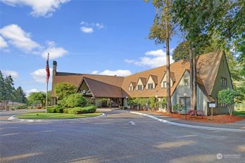 10917 Glen Acres Drive #B, Seattle, WA 98168
