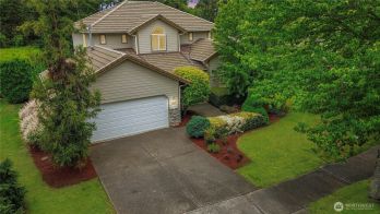 4207 Campus Green Loop NE, Lacey, WA 98516