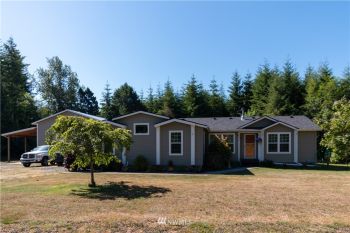 179 Dekay Road , Hoquiam, WA 98550