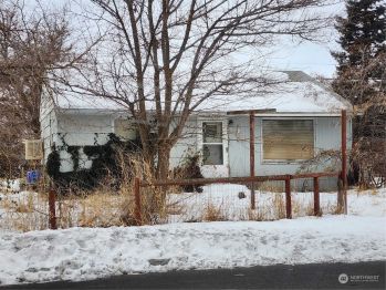 11 Ivy Street NE, Ephrata, WA 98823