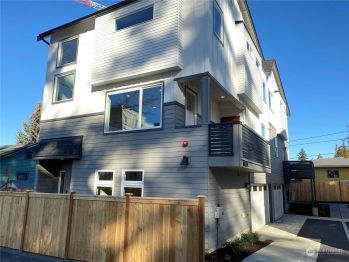 18027 A Stone Avenue N, Shoreline, WA 98133