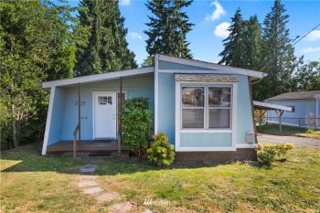 3725 W F Street , Bremerton, WA 98312