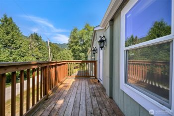 502 Hilltop Drive , Sedro Woolley, WA 98284