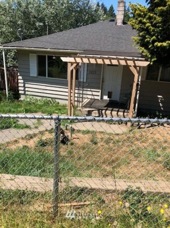 3213 15th Street , Bremerton, WA 98312