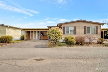3127 40th Court E #9, Tacoma, WA 98443-1741
