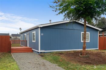 1502 W Yelm Avenue #11, Yelm, WA 98597