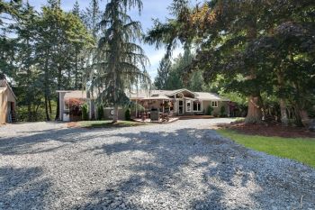 9216 352nd Street E, Eatonville, WA 98328