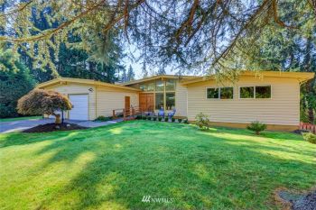 18830 75th Avenue W, Lynnwood, WA 98036