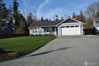 842 Saratoga Way , Camano Island, WA 98282