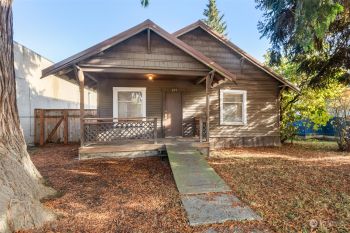 219 E 8th St , Port Angeles, WA 98362