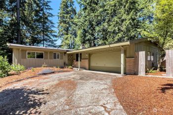 628 N 182nd Street , Shoreline, WA 98133