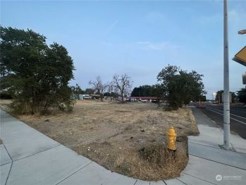 417 3rd Avenue SE, Soap Lake, WA 98851