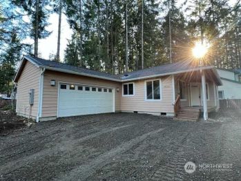 22405 Bluewater Drive SE, Yelm, WA 98597