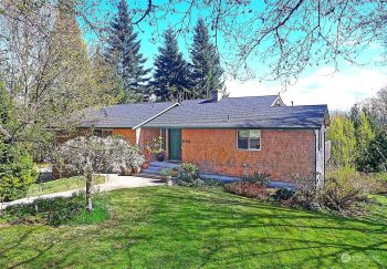 576 Hawk Ridge Place , Camano Island, WA 98282