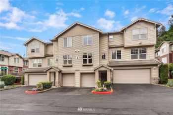 15325 SE 155th Place #I-3, Renton, WA 98058