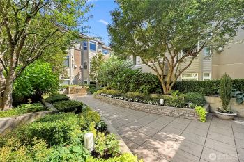 122 State Street S #310E, Kirkland, WA 98033