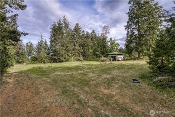 71 Hawks Prairie Rd , Sequim, WA 98382