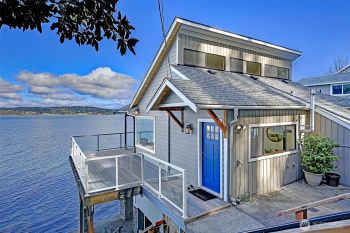 692 Maple Grove Road , Camano Island, WA 98282-8676