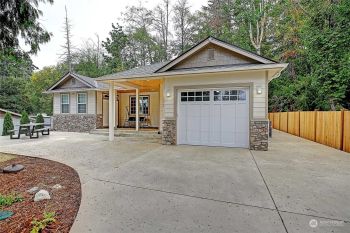 1872 Lake Drive , Camano Island, WA 98282