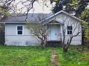 524 W 12th Street , Port Angeles, WA 98362