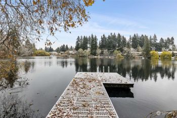 1144 N 198th Street #E302, Shoreline, WA 98133