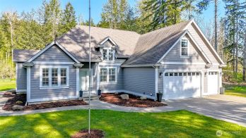 3810 Christensen Muck Road E, Eatonville, WA 98328