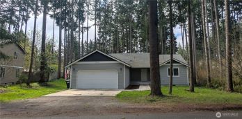 18221 E Clear Lake Boulevard SE, Yelm, WA 98597