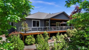 2620 Birch Street , Bellingham, WA 98226-4302
