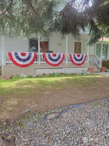 1045 SW C Street , Ephrata, WA 98823