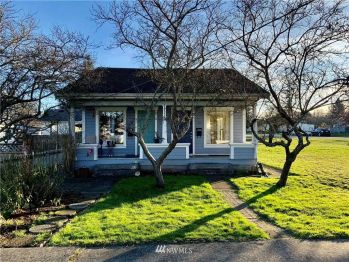 1117 16th Street #1&2, Anacortes, WA 98221
