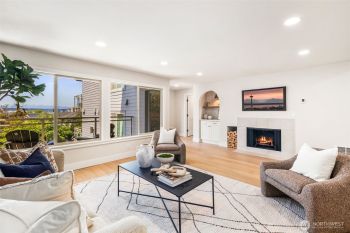 200 James Street #206, Edmonds, WA 98020