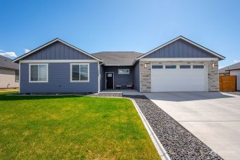 1006 6th Avenue NE, Ephrata, WA 98823