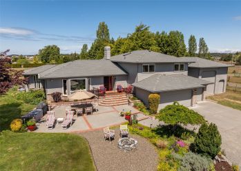 51 Rainbows End Lane , Sequim, WA 98382