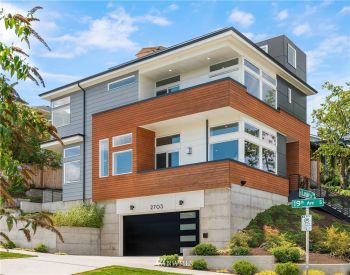 2703 19th Avenue S, Seattle, WA 98144
