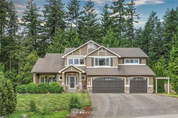 8011 Wenatchee Place NW, Silverdale, WA 98383