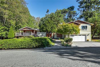 4310 Queen Ann Way , Anacortes, WA 98221