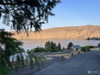 1348 Sunland Road , Quincy, WA 98848