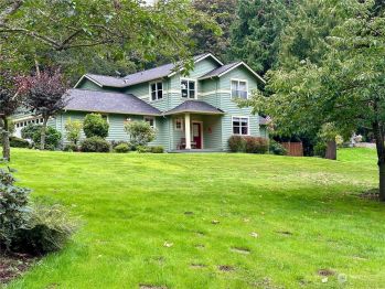 985 Valerie Drive , Camano Island, WA 98282