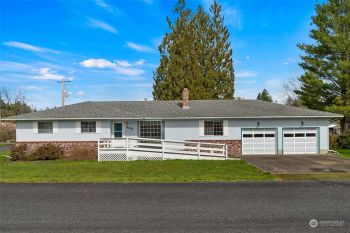 450 Washington Street , Toledo, WA 98591