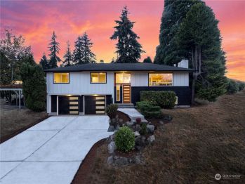 20207 Whitman Avenue N, Shoreline, WA 98133