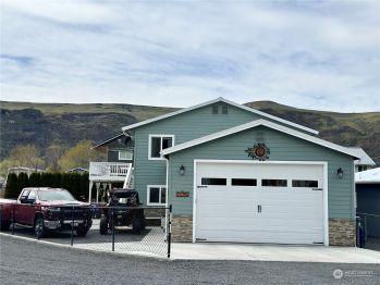 25208 SW Wanapum Street , Quincy, WA 98848