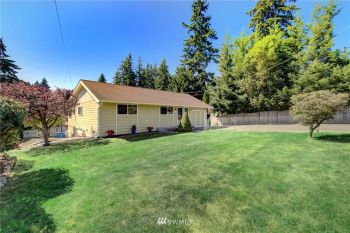 16319 Meridian Avenue N, Shoreline, WA 98133-5804