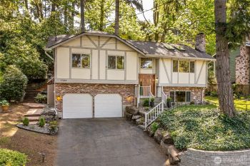 17264 Greenwood Place N, Shoreline, WA 98133