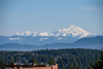 189 Blue Mountain Road , Camano Island, WA 98282